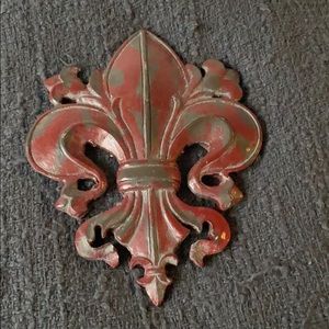 Fleur de Lis Sign